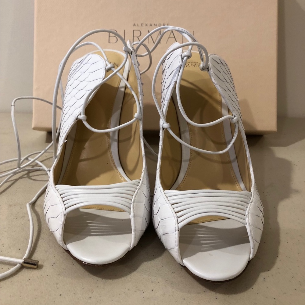 Alexandre Birman Haley White Python Lace Pumps 41